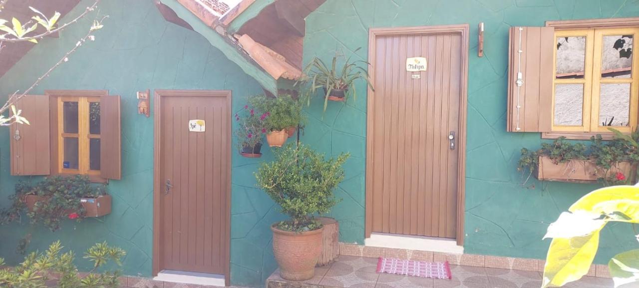 Casa Moreira'S Chales Монте Верде Екстериор снимка