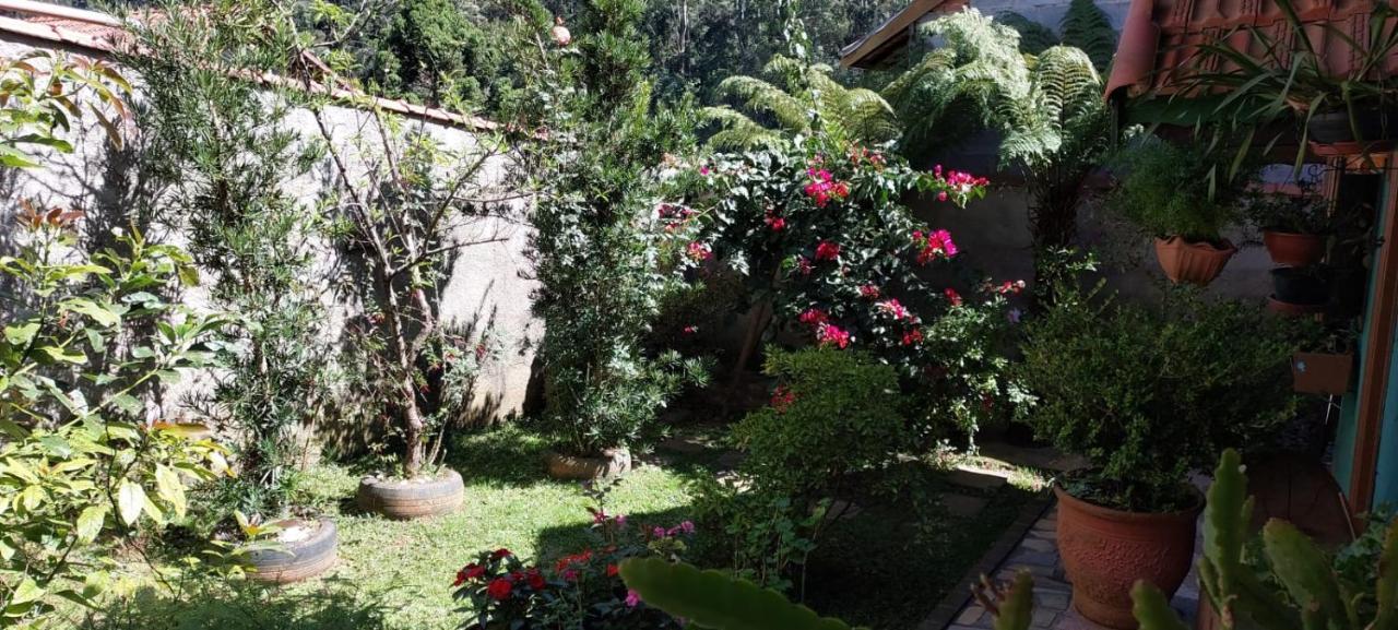 Casa Moreira'S Chales Монте Верде Екстериор снимка